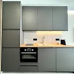 Eleve Residences 公寓