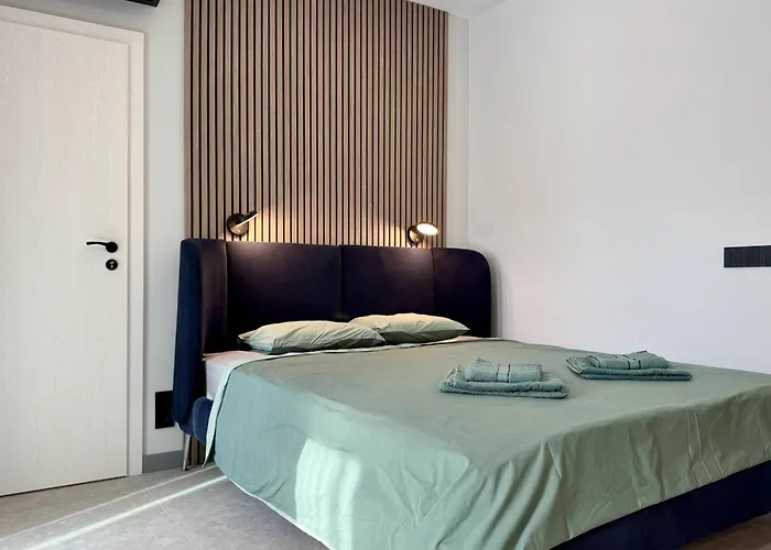 Апартамент Eleve Residences