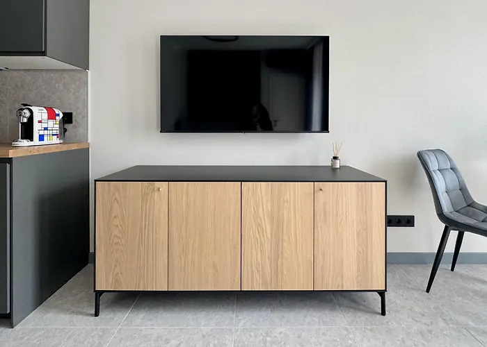 Апартамент Eleve Residences *