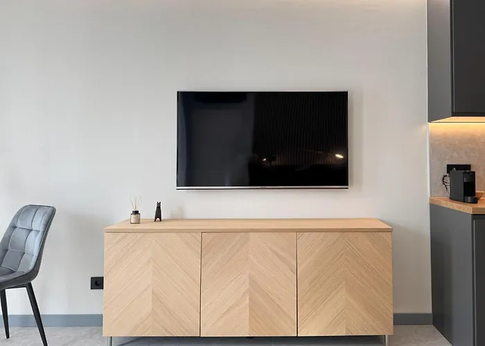 Апартамент Eleve Residences *